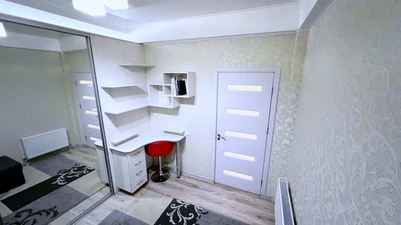 Apartament De Lux Cu 2 Camere Si Living Кишинев Екстериор снимка