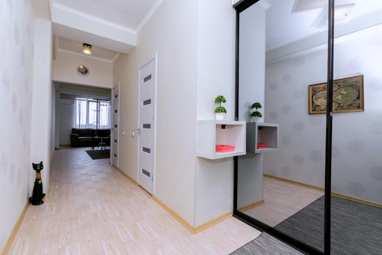 Apartament De Lux Cu 2 Camere Si Living Кишинев Екстериор снимка